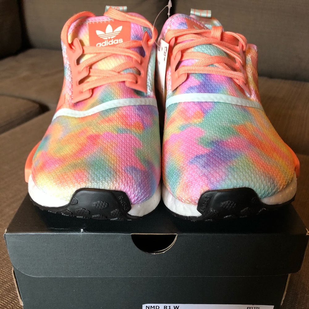 NIB Adidas NMD R1 Tie Dye Size 9 womens